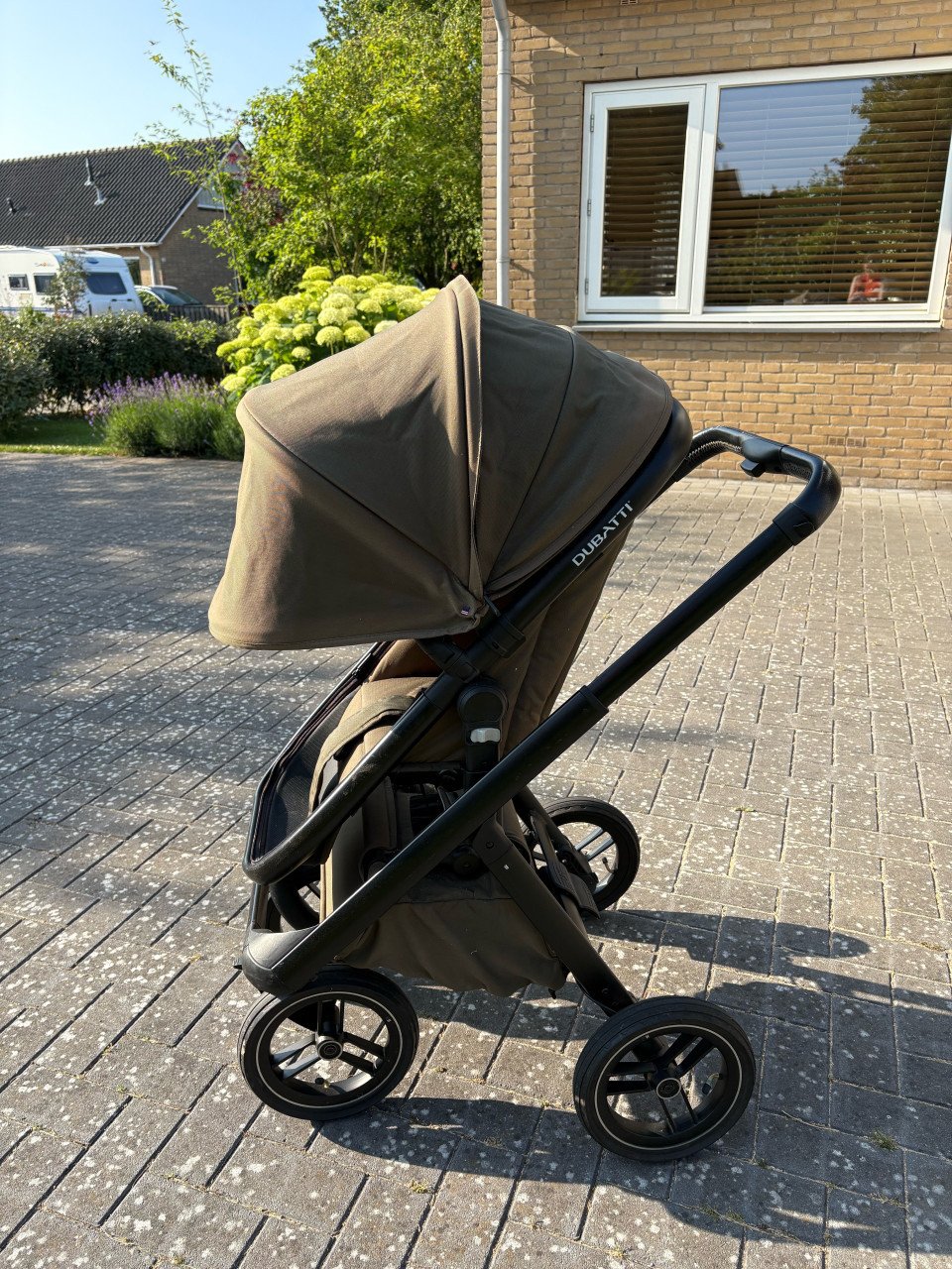 Dubatti kinderwagen & reiswieg compleet