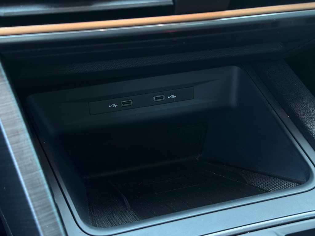 Cupra Formentor 1.4 e-hybrid business * matt grijs * navigatie * trekhaak