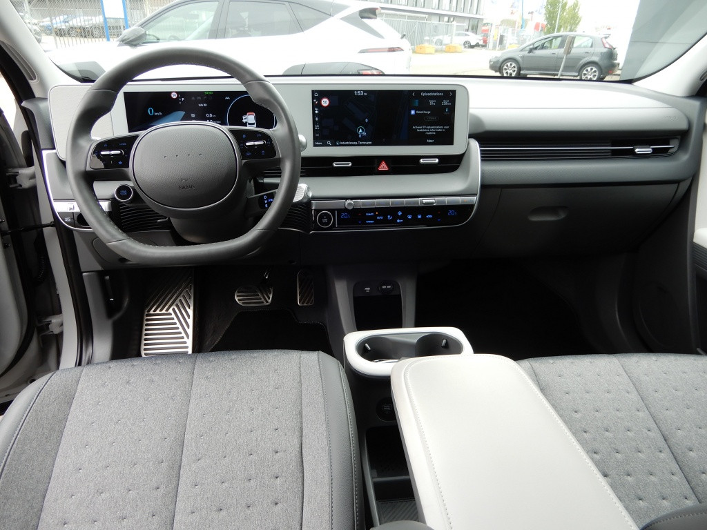 Hyundai Ioniq 5 connect 73kwh | zeer nette auto! | 1e eigenaar | navigatie 
