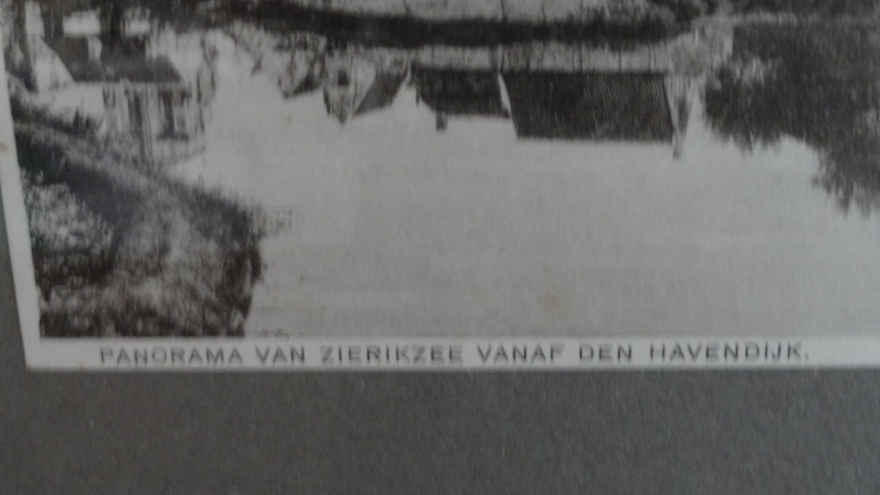 Zierikzee -Panorama van Zierikzee vanaf Den Havendijk  Zeer fraai ingelijst