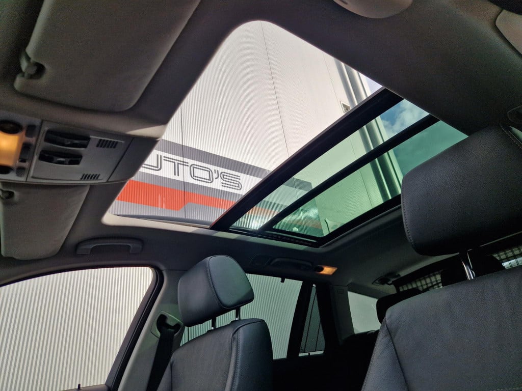 BMW 3-serie touring 320i high executive