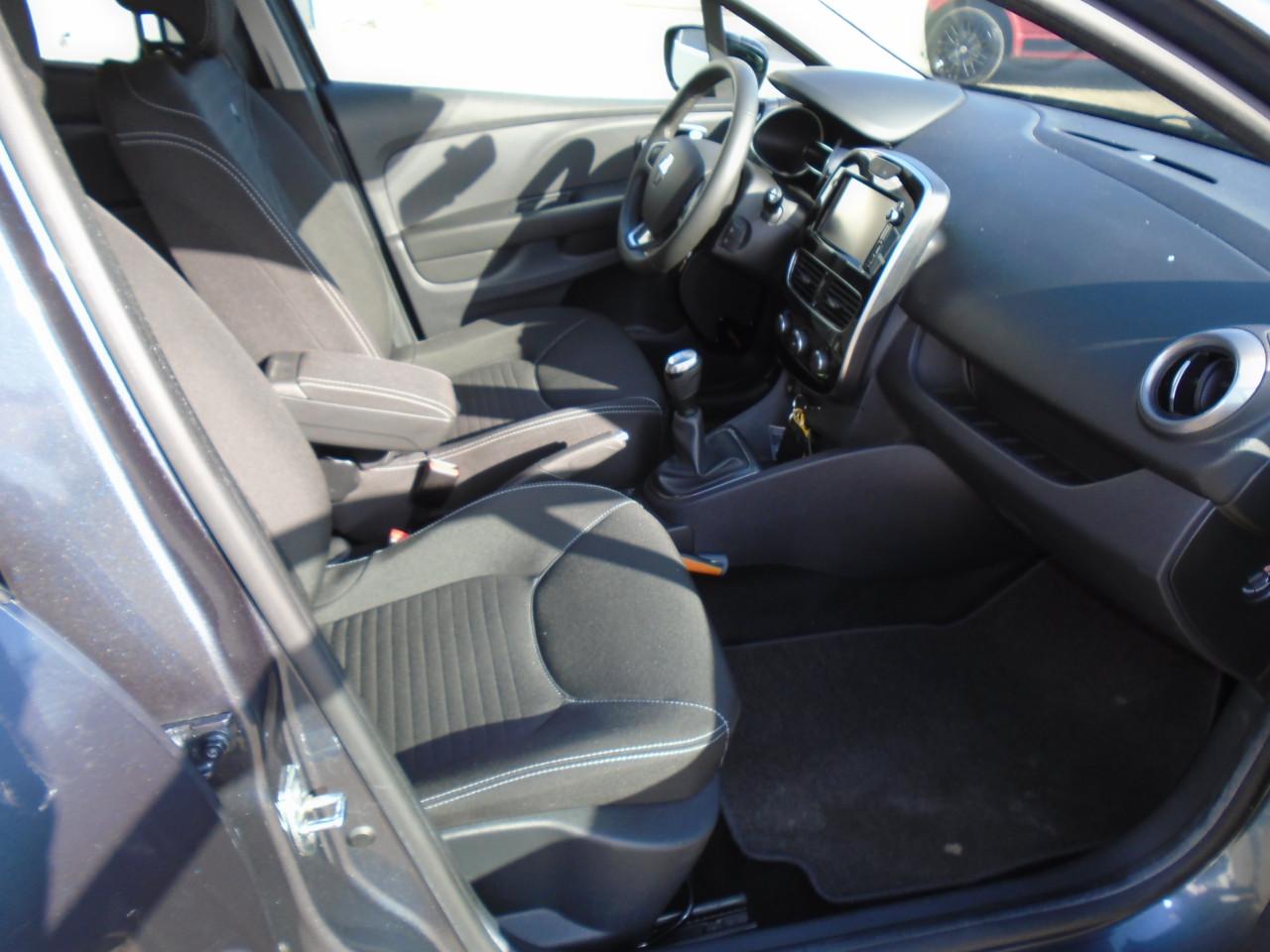 Renault Clio 10.9 TCe Estate Limited