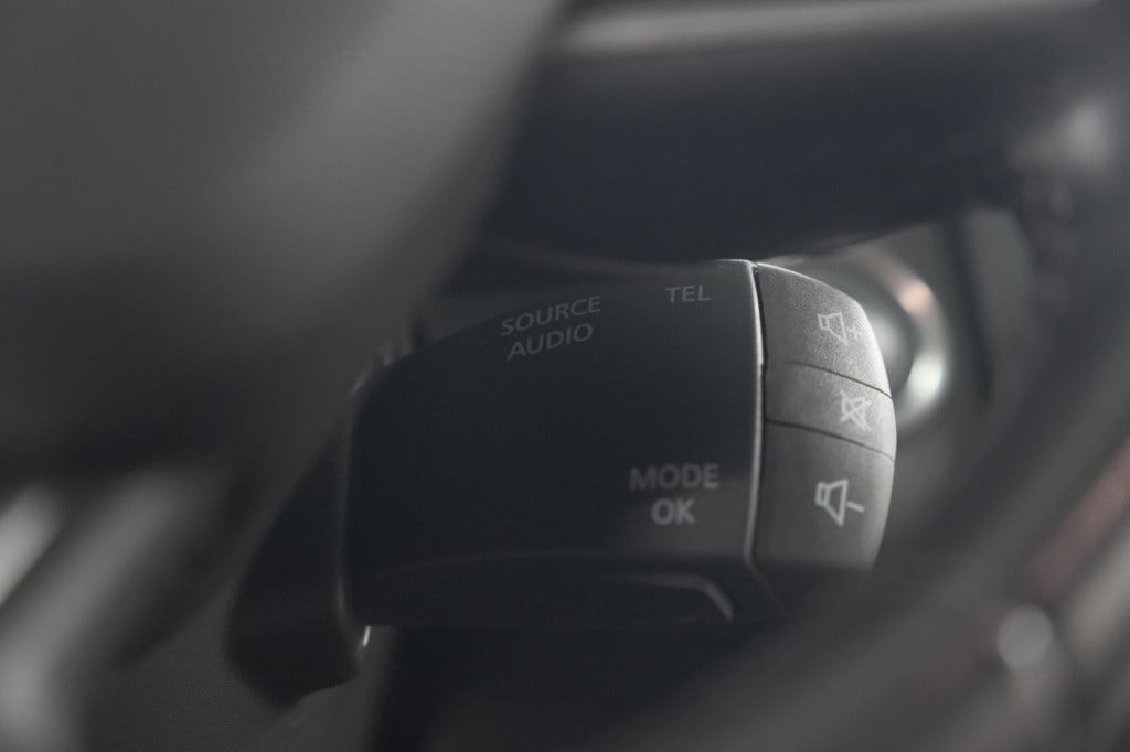 Renault Kadjar tce 140 intens | trekhaak | camera | dodehoek | pack leder |