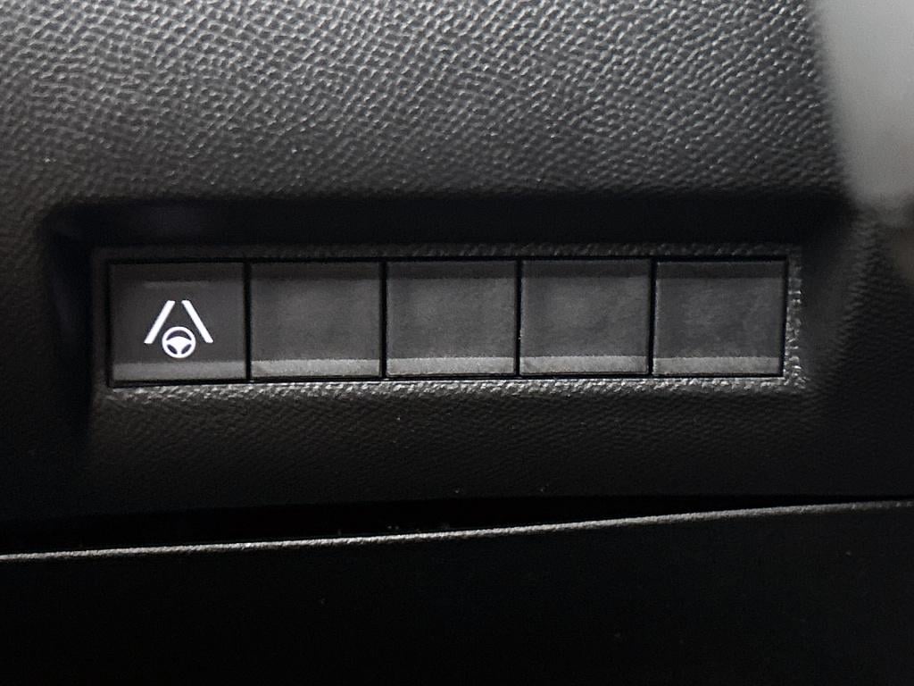Peugeot E-2008 ev gt 50 kwh | rijklaar | adaptive cruise | icockpit | keyle