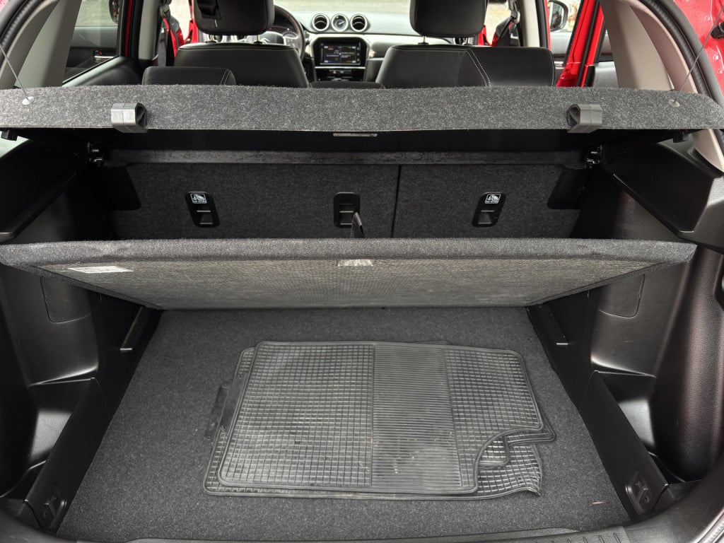 Suzuki Vitara 1.4 boosterjet style smart hybrid