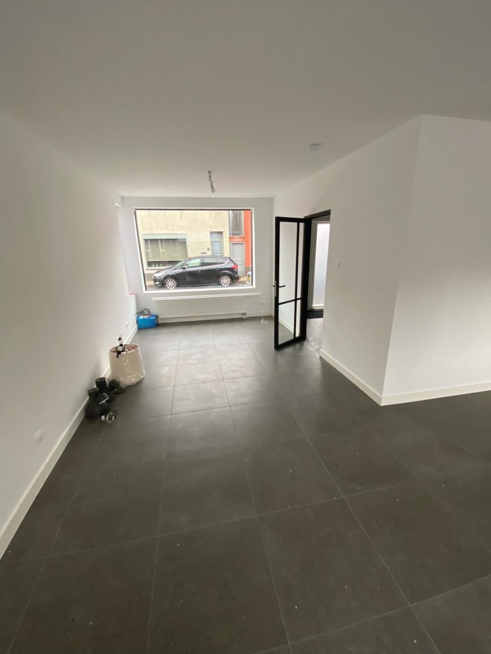 Ruime woning met 4 slaapkamers en zonnige tuin vanaf 1 mei – €1150 p/m