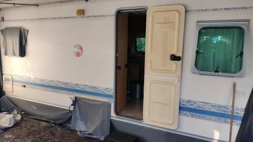 Adria 520 1999 met voortent
