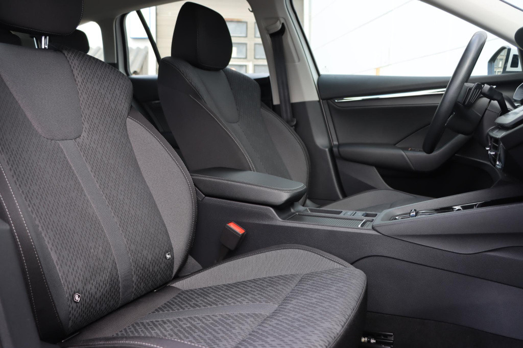 Skoda Octavia combi 1.4 tsi iv style 204pk dsg6