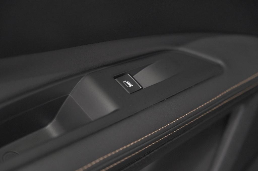 Peugeot 3008 puretech 130 eat8 gt | camera | adaptieve cruise control | alc