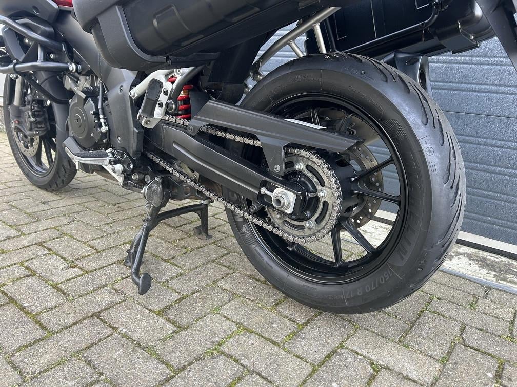 Compleet aangeklede Suzuki DL1000 uit 2014 met 36dkm, rijklaar €6995,-