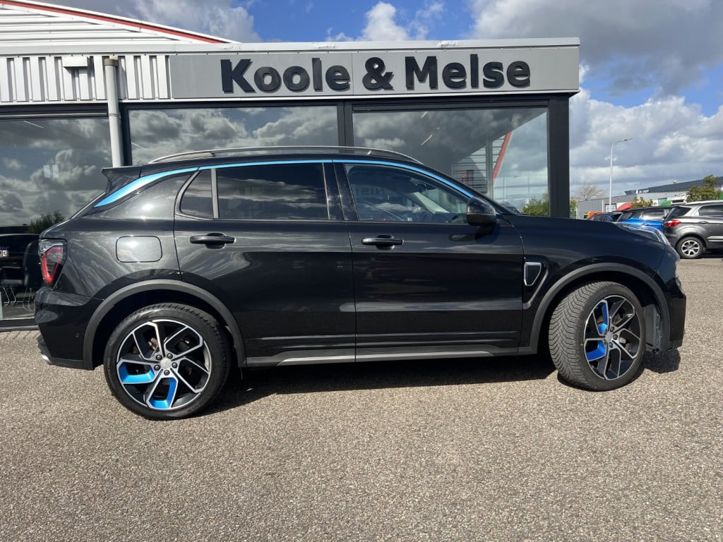 Lynk & Co 01 1.5 261pk plug in hybrid , 360 camera , pano dak , adaptive cc