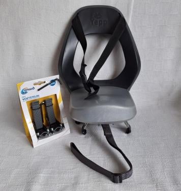 Thule Yepp fietsstoeltje met NIEUWE voetsteuntjes (nieuw € 95,00)