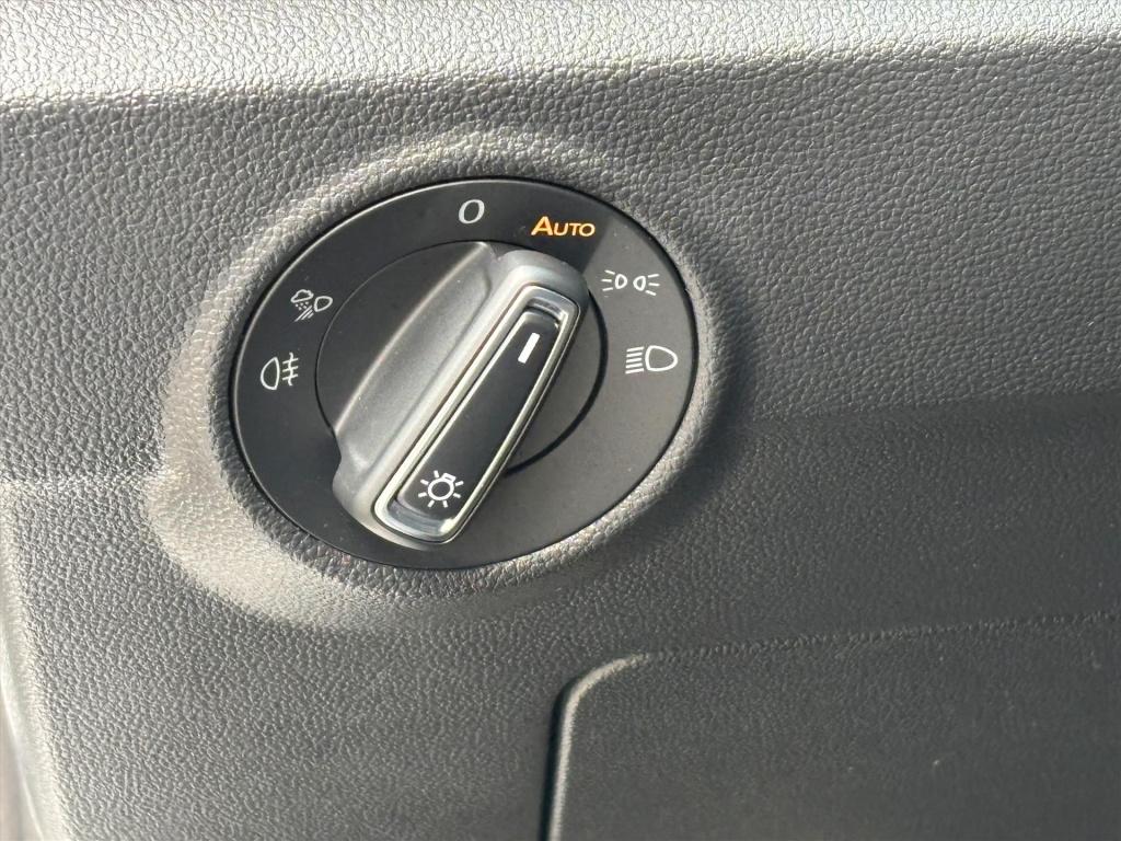 Volkswagen T-roc 1.0 tsi 110pk r-line| ergo active stoel| navi|camera| rijk