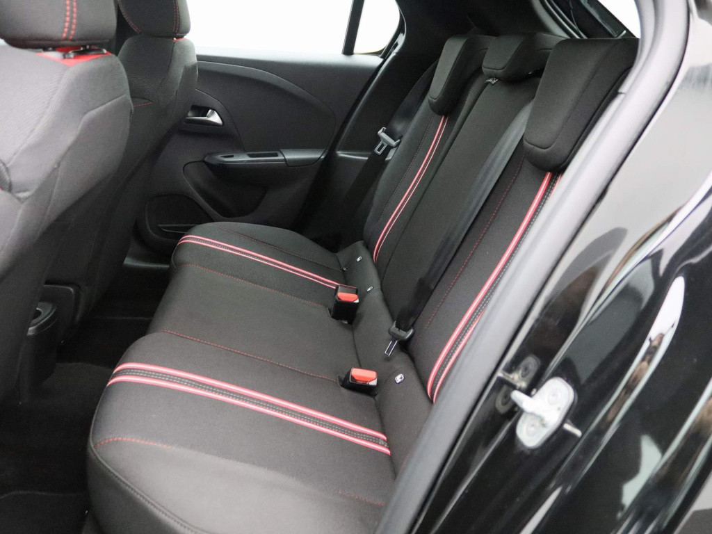 Opel Corsa 1.2 level 4 | navigatie | apple carplay / android auto | airco |