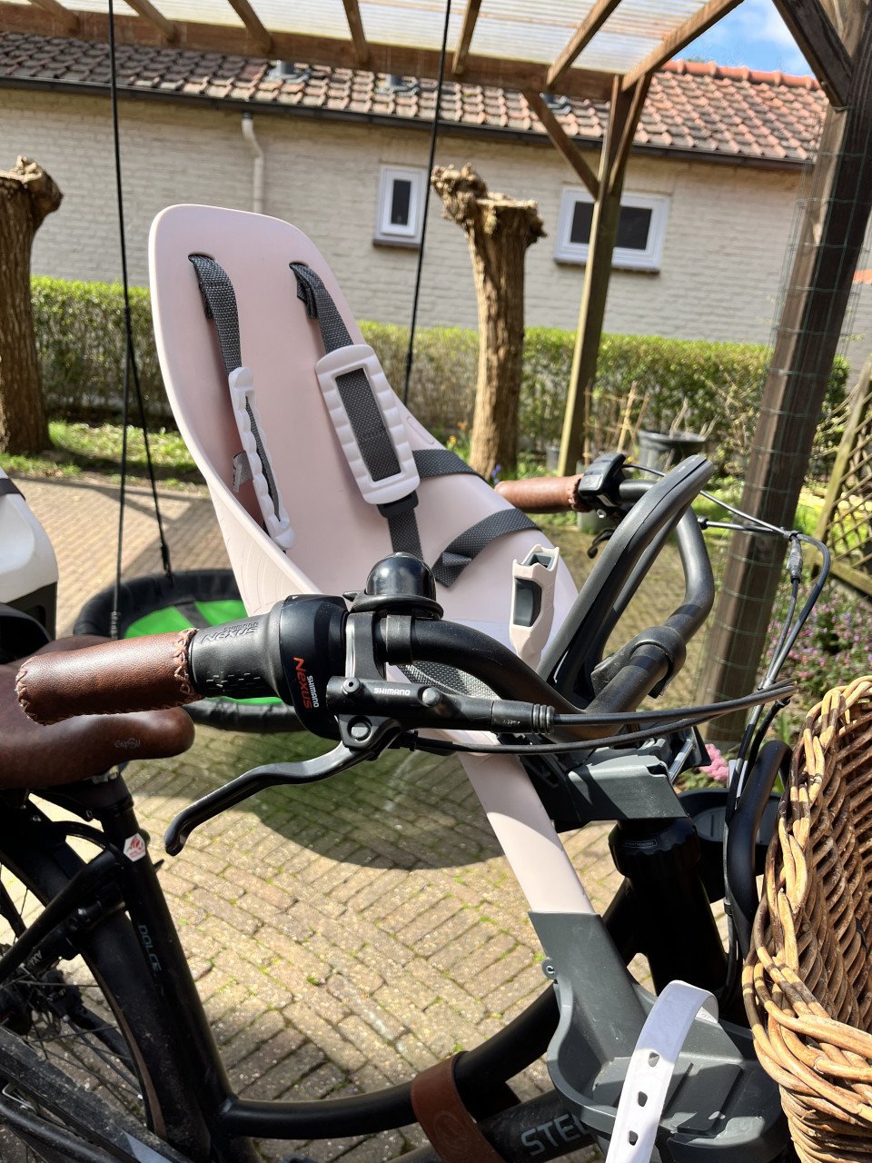 Fietsstoeltje voorop Urban Iki met windscherm