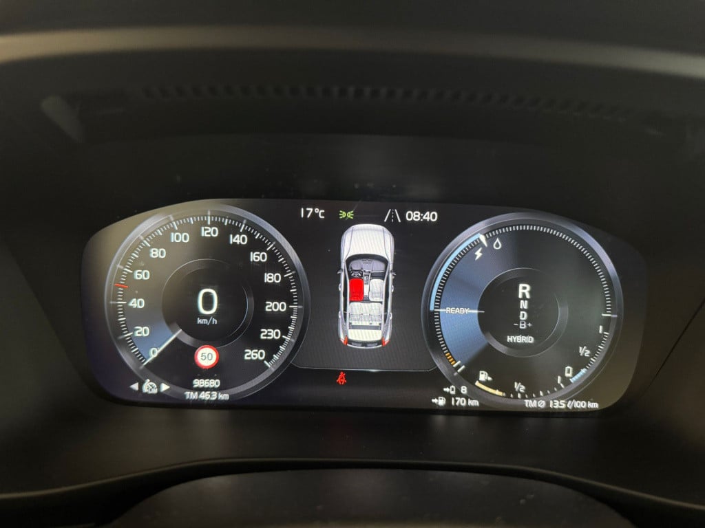 Volvo XC40 1.5 t4 recharge r-design expression