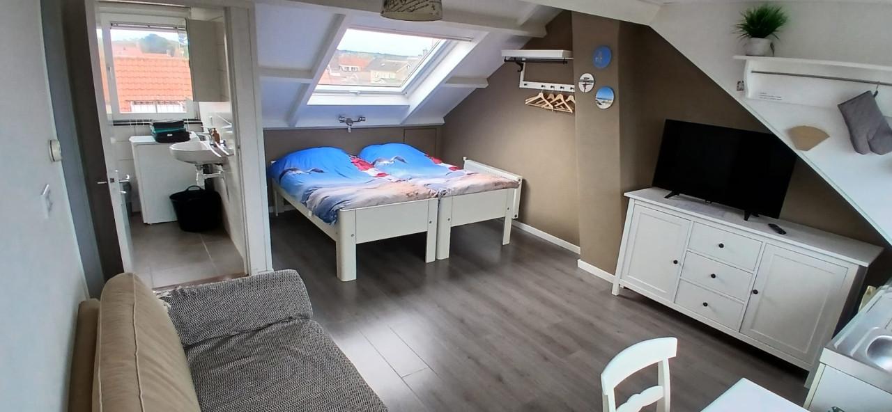 Te huur, nette studio in Westkapelle. For rent studio in Westkapelle.