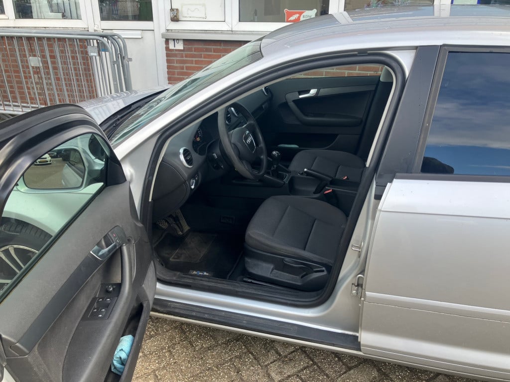 Audi A3 sportback 1.8 tfsi attraction business edition