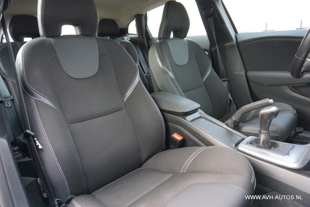Volvo V40 2.0 d2 summum business