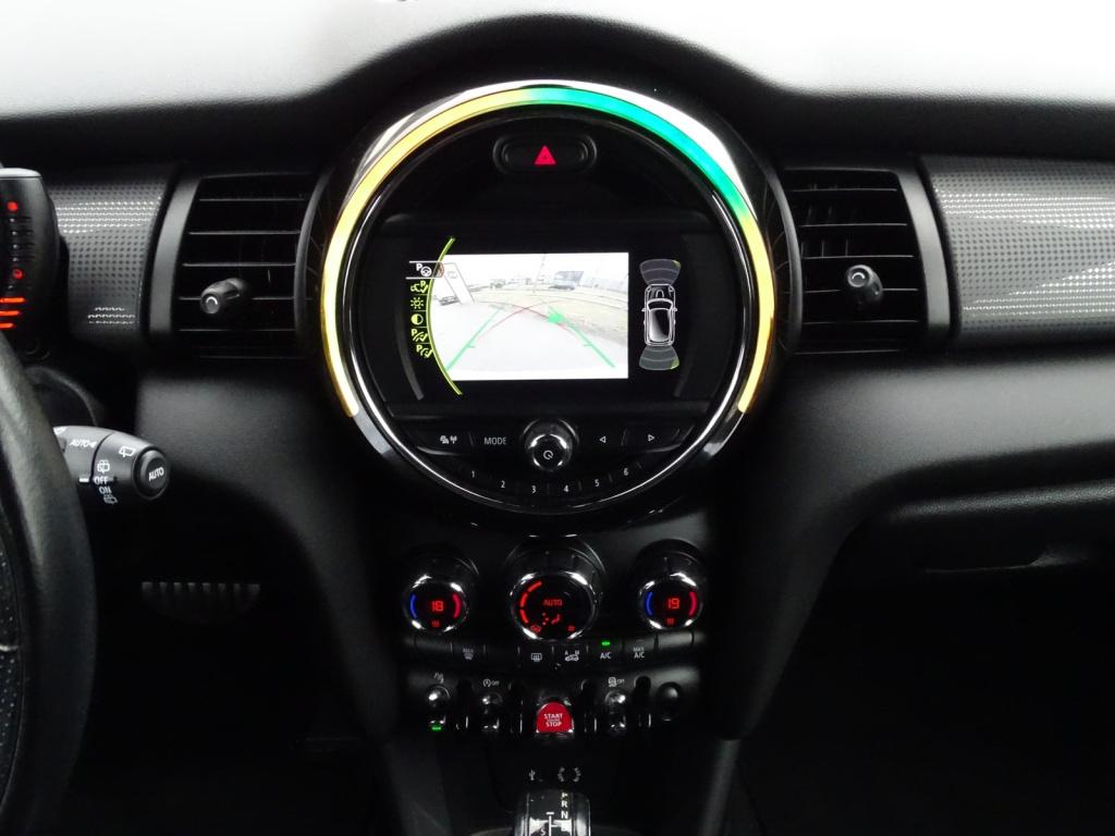 Mini Cooper mini 1.5 business automaat | led