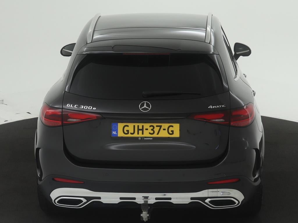 Mercedes-Benz Glc 300 e 4m amg plug-in hybride | trekhaak | amg styling | 2