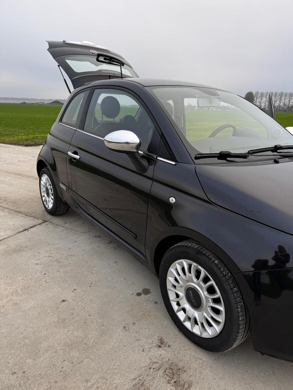 Fiat 500 0.9 85pk Twinair Turbo 2013 Zwart