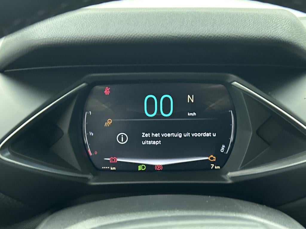 Ds Ds 3 hybrid 145 pk automaat ligne business | keyless entry | stoelverwar