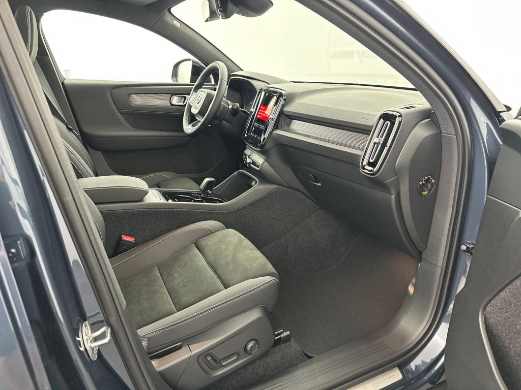 Volvo Ec40 extended range ultra black edition europa