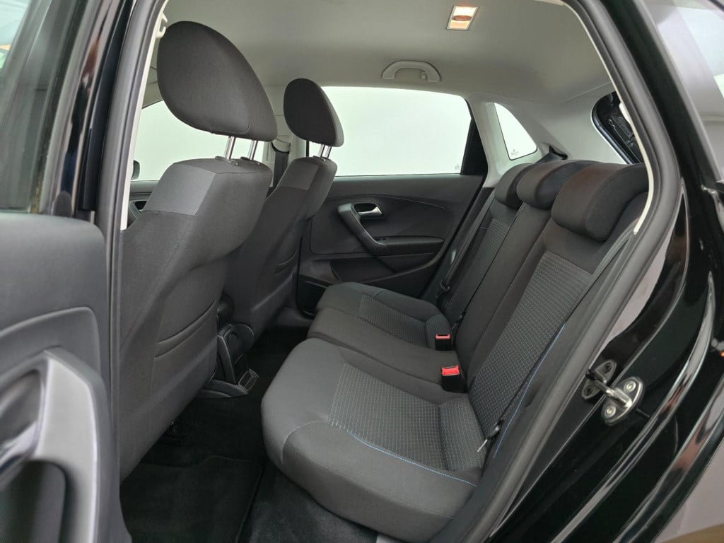 Volkswagen Polo occasion zwart 1.0 bluemotion uitvoering dus extra zuinig! 