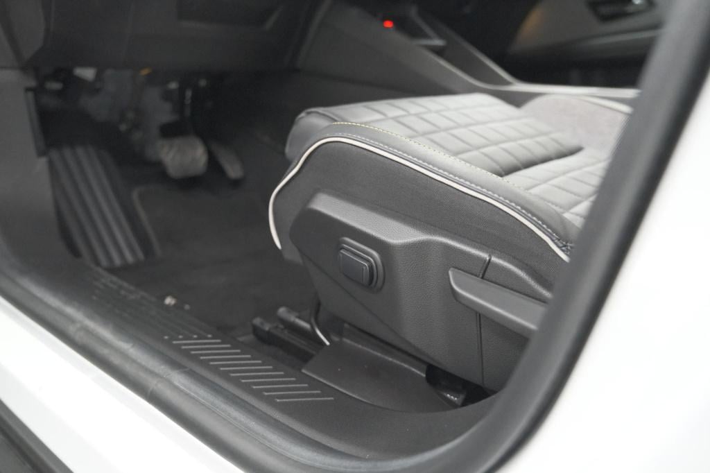 Renault 4 comfort range iconic 52 kwh | pack advanced driving assist | adap