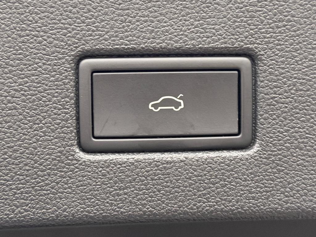 Volkswagen T-roc 1.5 tsi 150pk dsg style carplay | camera | keyless | elek.