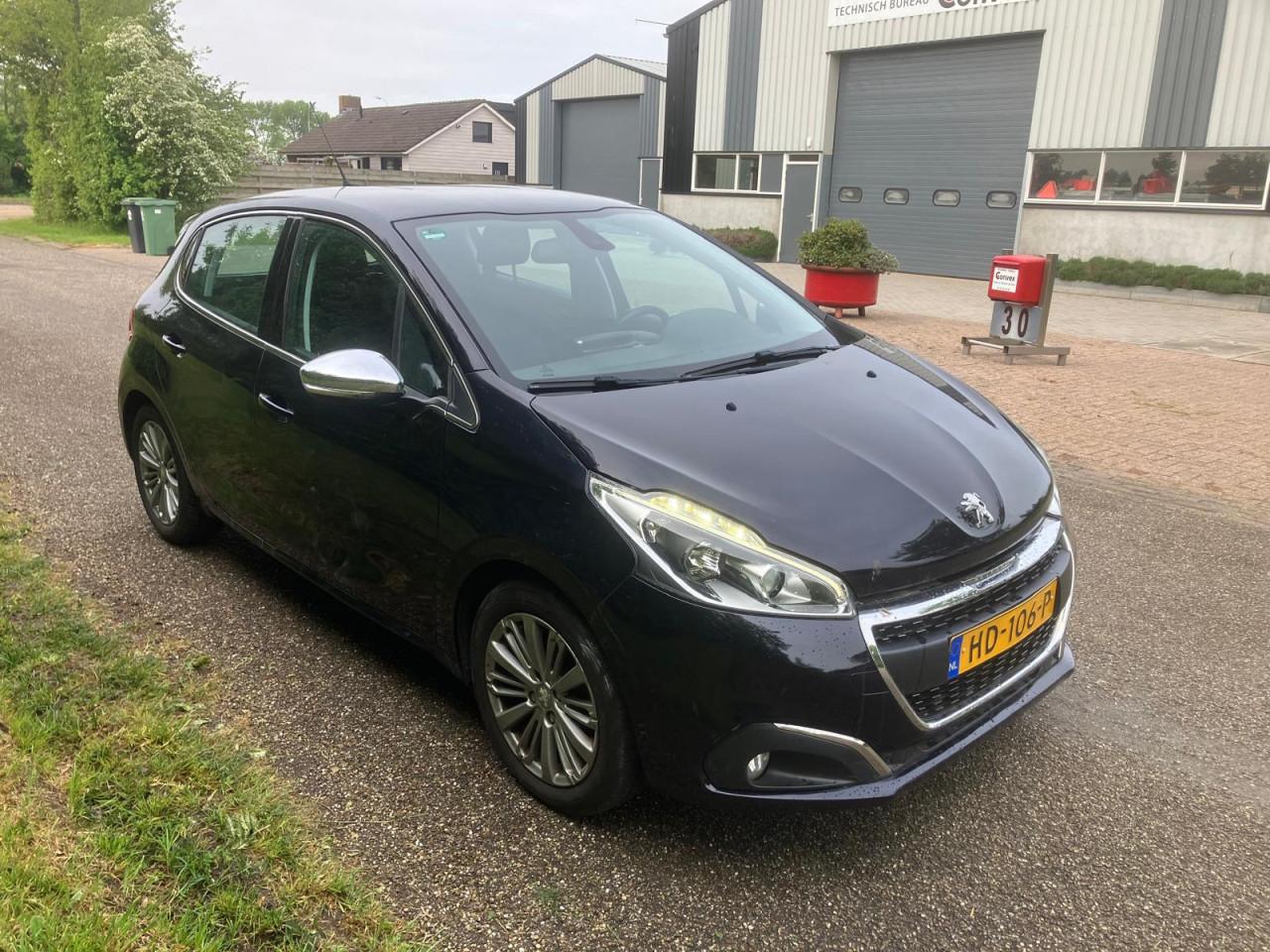 Peugeot 208 1.2
