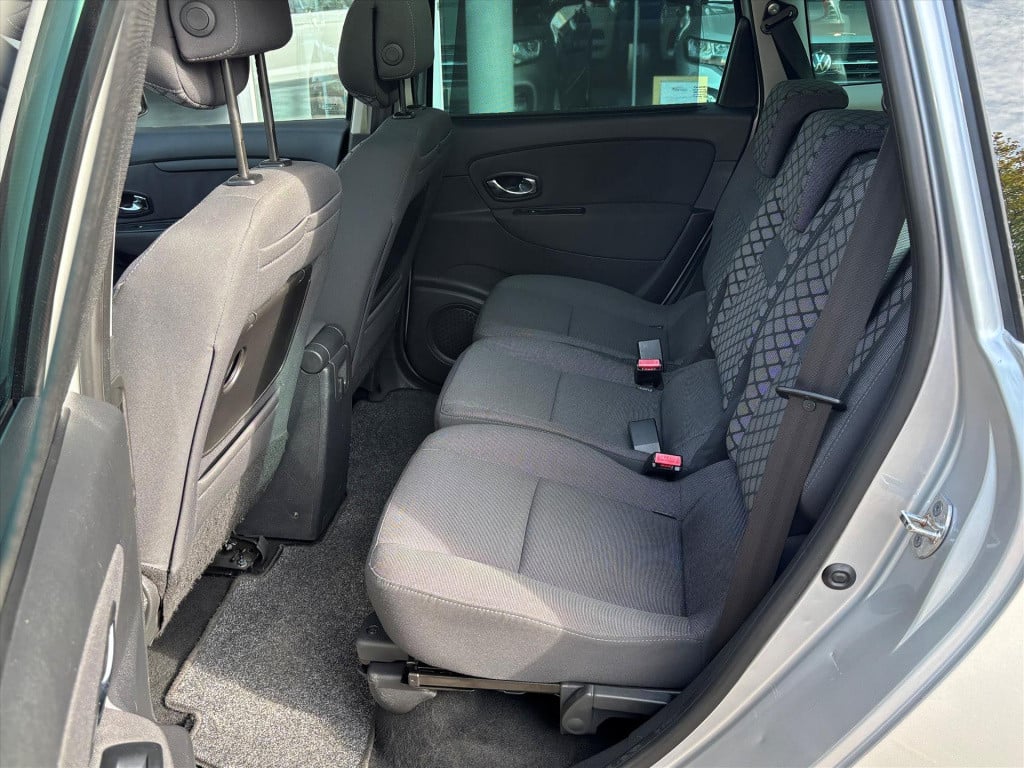 Renault Grand Scenic tce 130 7 persoons expression| schuifdak|trekhaak|rijk