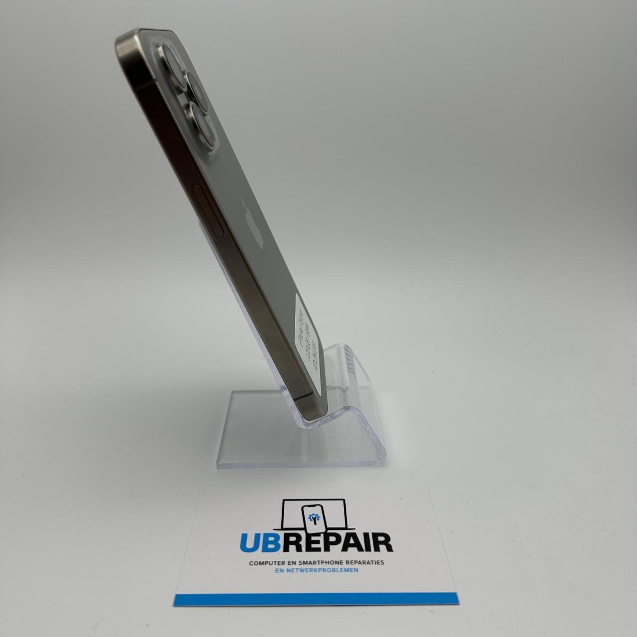 Apple iPhone 15 pro 128 GB naturel titanium