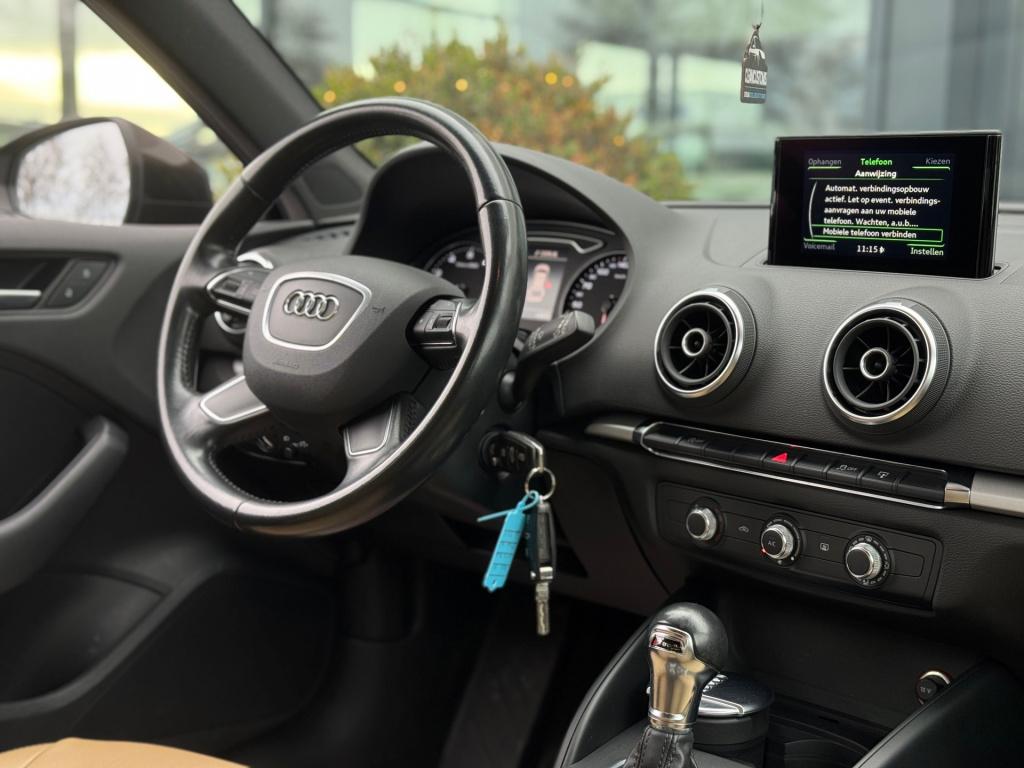 Audi A3 sportback 1.4 tfsi cod s-line * leder * navigatie * nap