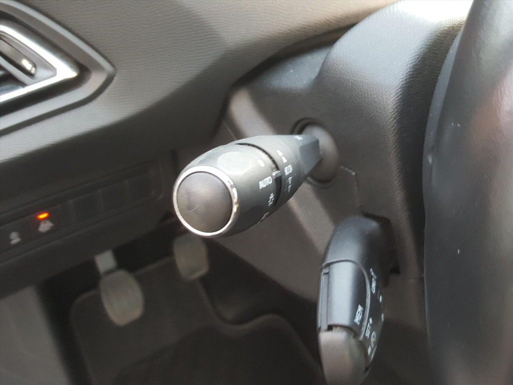 Peugeot 308 1.2 puretech 130pk s&s allure navigatie | cruise & climate cont