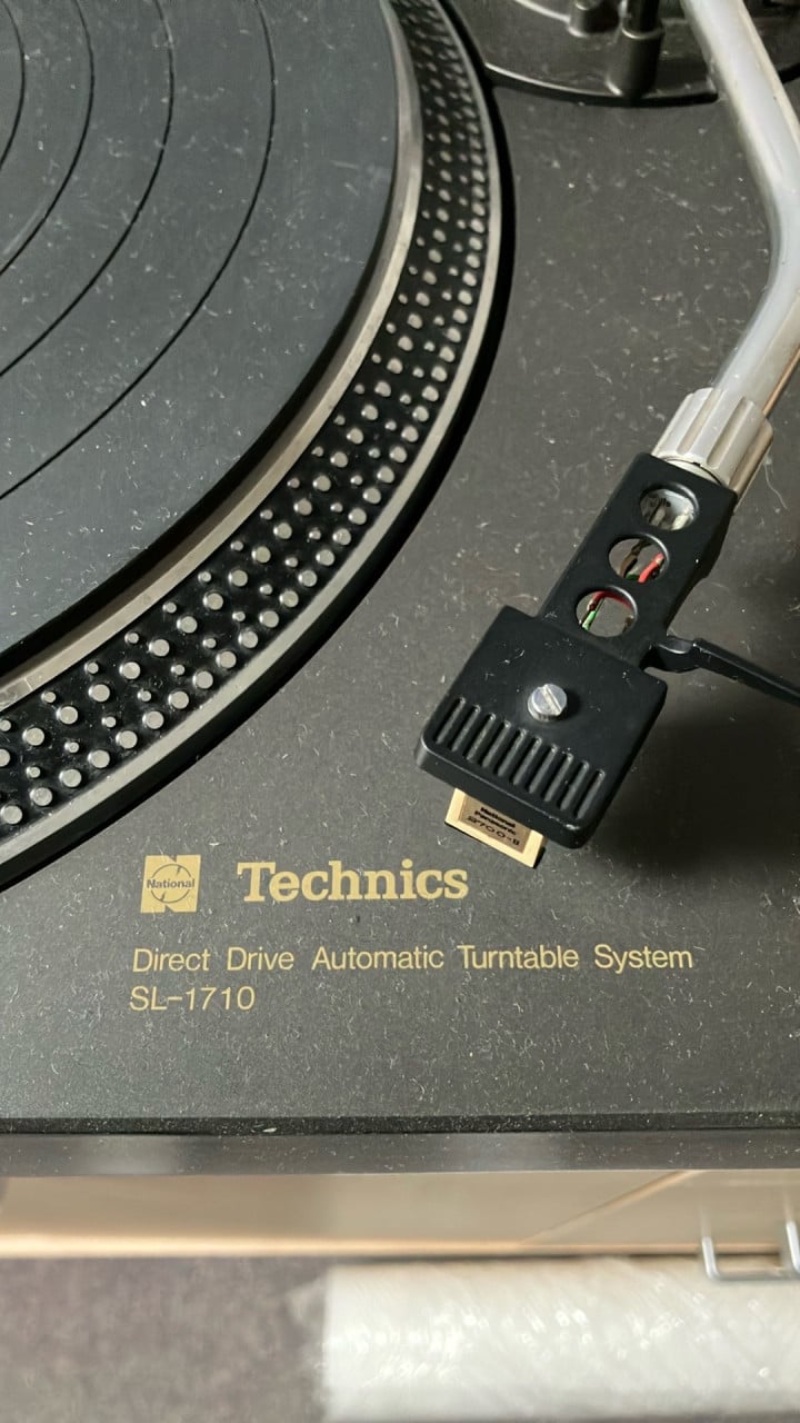 Technics sl-1710