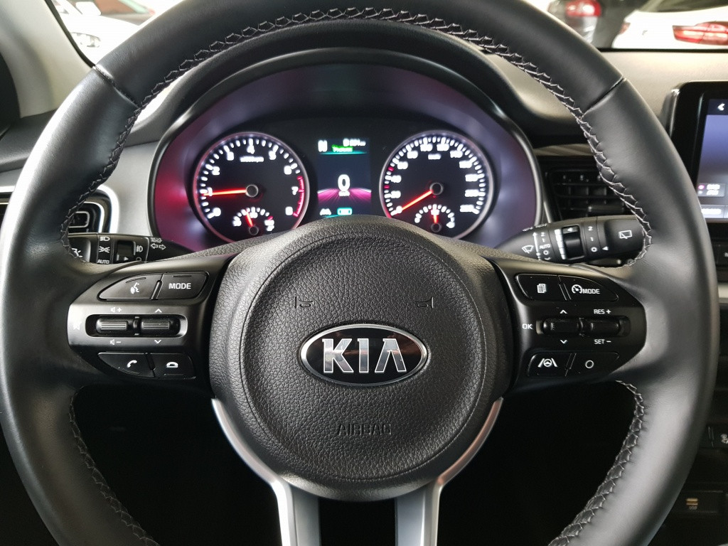 Kia Stonic mhev dynamicplusline 100 pk