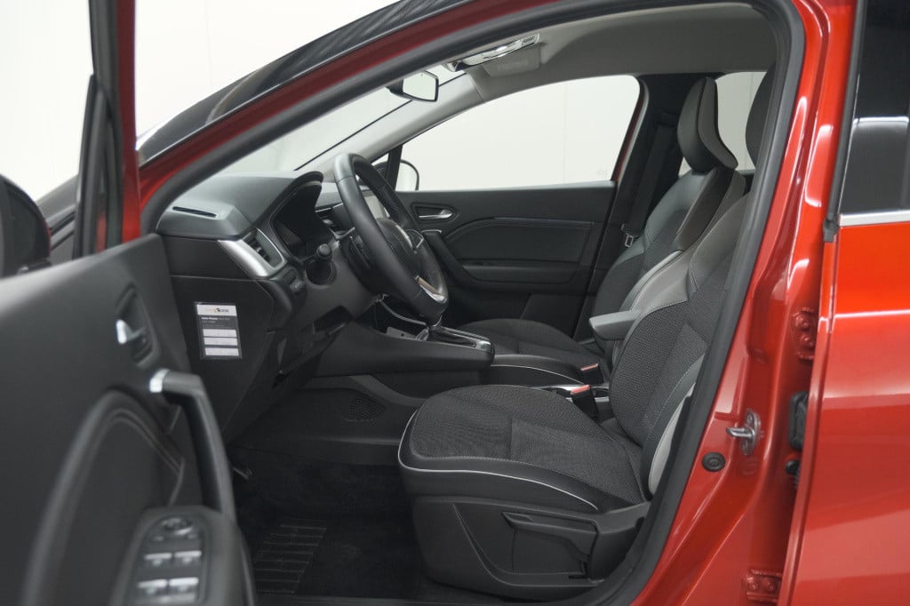 Renault Captur mild hybrid 140 edc techno | navigatie | camera | parkeersen
