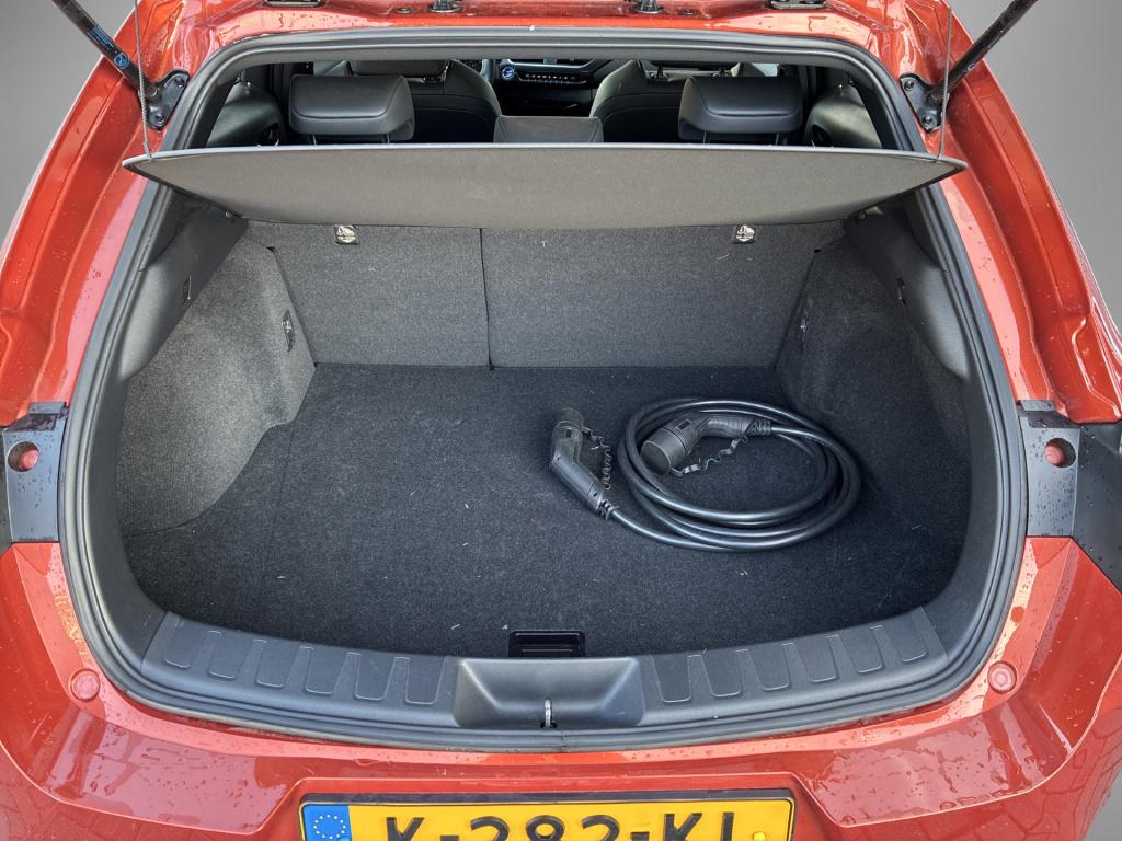 Lexus Ux 300e luxury 54 kwh | leder | stoelverwarming en -koeling | elektri