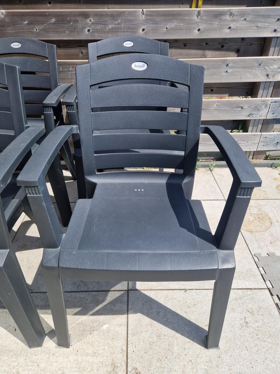 4 antraciete Hartman tuinstoelen