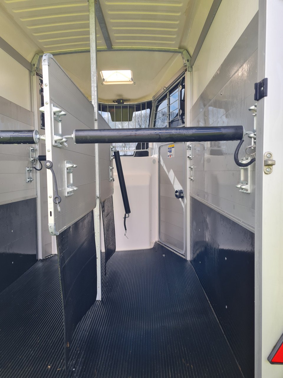 HBX 506 tweepaards trailer ifor Williams