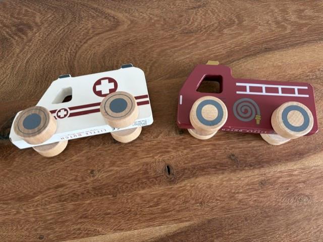 Little Dutch | houten hulpverleningsauto's