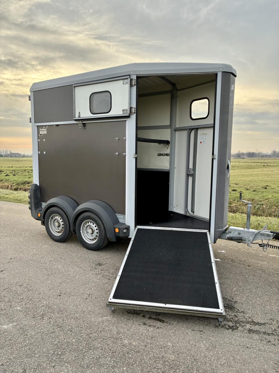 Aluminium 1,5 paards Ifor HB403 met voorlosklep b.j. 2013