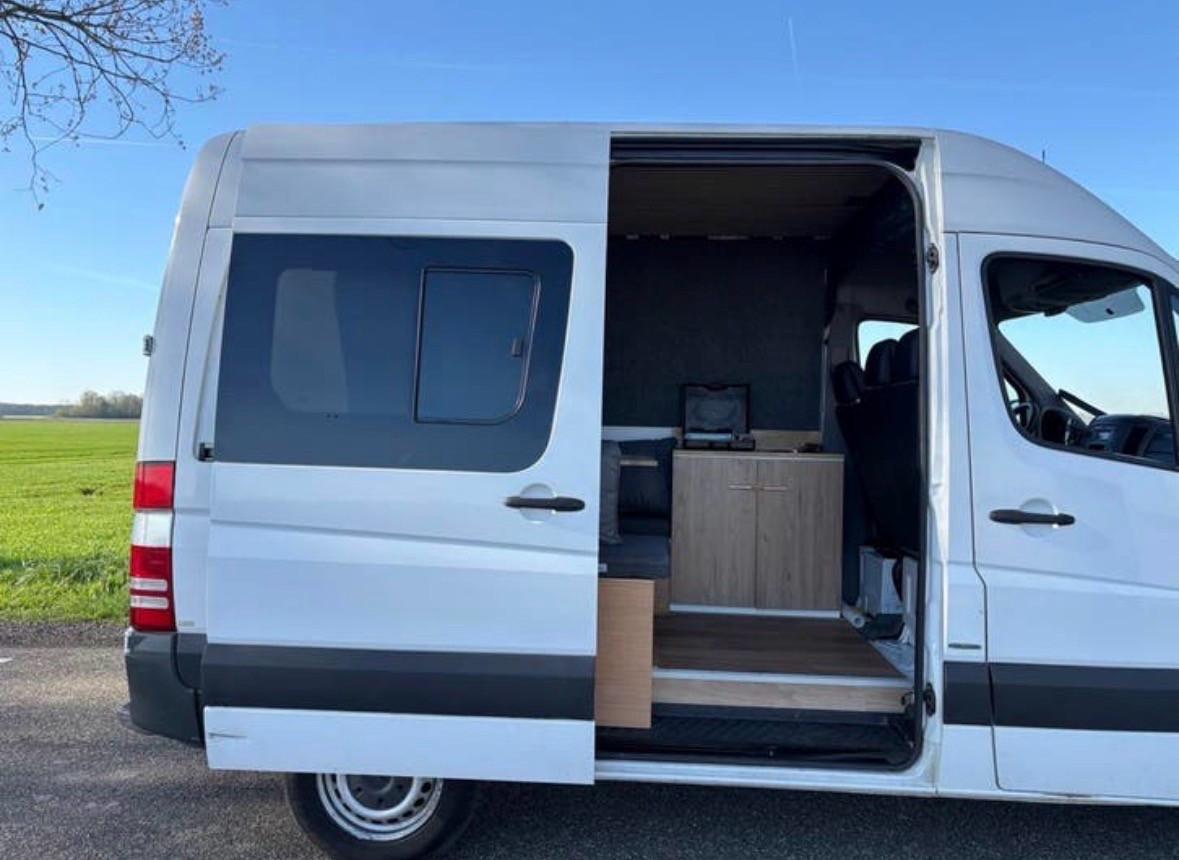 Mercedes Sprinter 2.2CDI / Bj2014 / CAMPERBUS / EURO 5 !