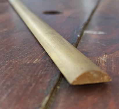 Messing (?) 15mm x 5 mm Halfrond - 1 meter