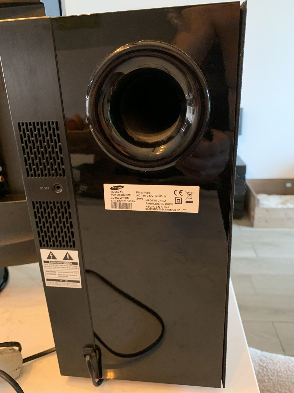 37 inch tv en surround set