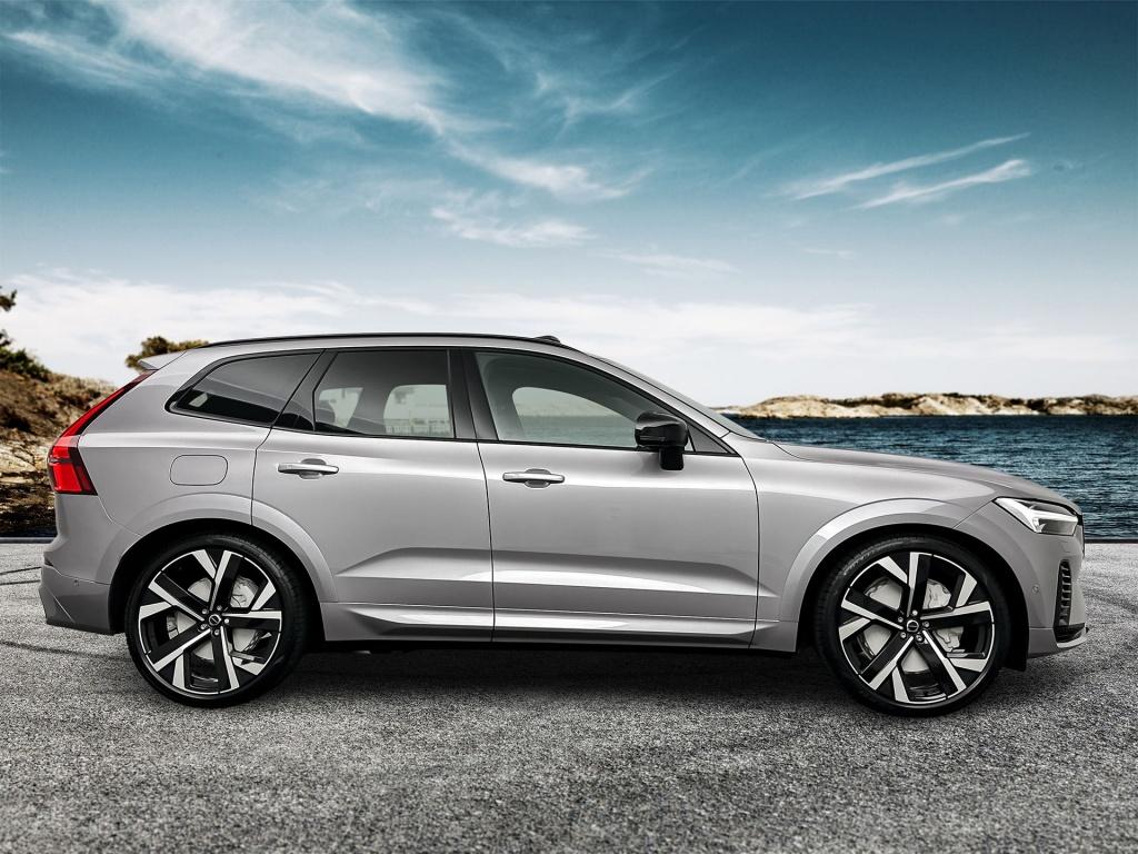 Volvo XC60 t8 awd ultra dark executive edition