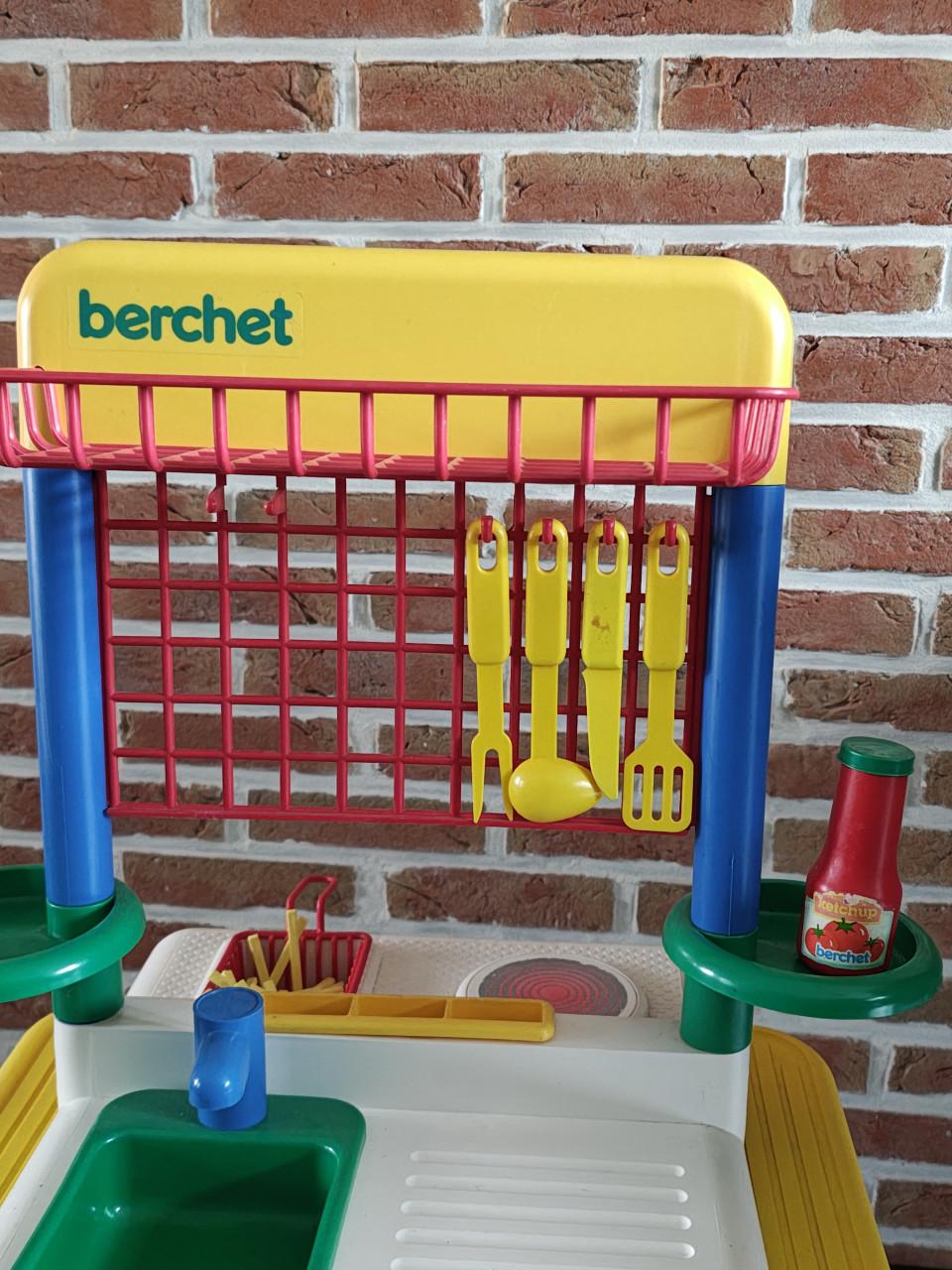 Berchet speelkeuken met toebehoor