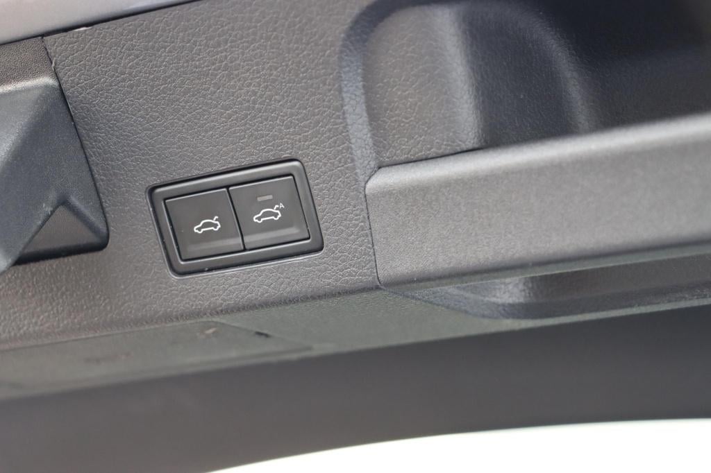 Volkswagen Arteon 1.5 tsi business r 150pk dsg7